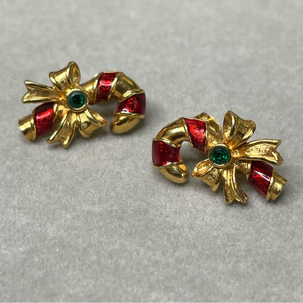 Avon vintage candy cane gold tone enamel stud earrings